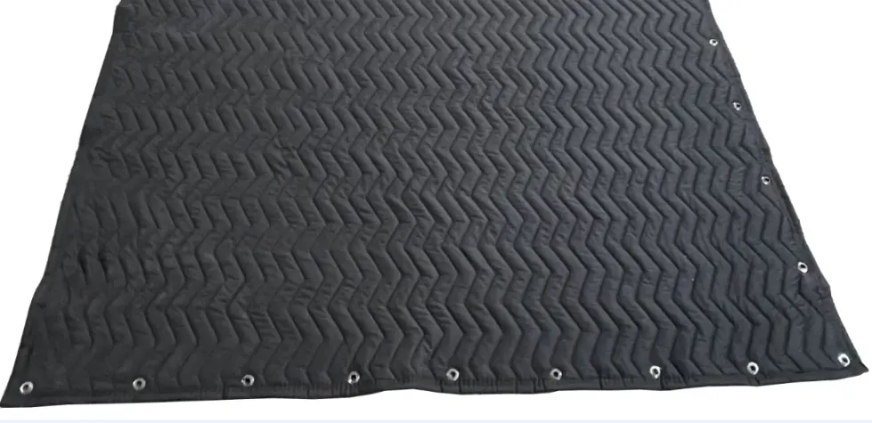 Heavyweight Sound-Absorbing Blanket with Grommets